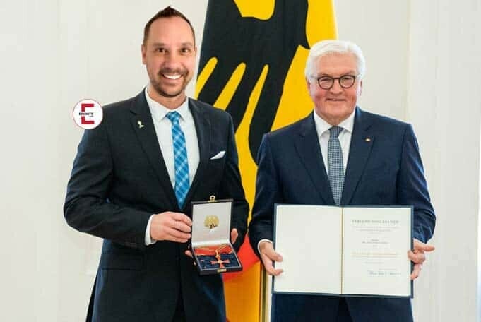 Bundespräsident verleiht Bundesverdienstkreuz an Eronite